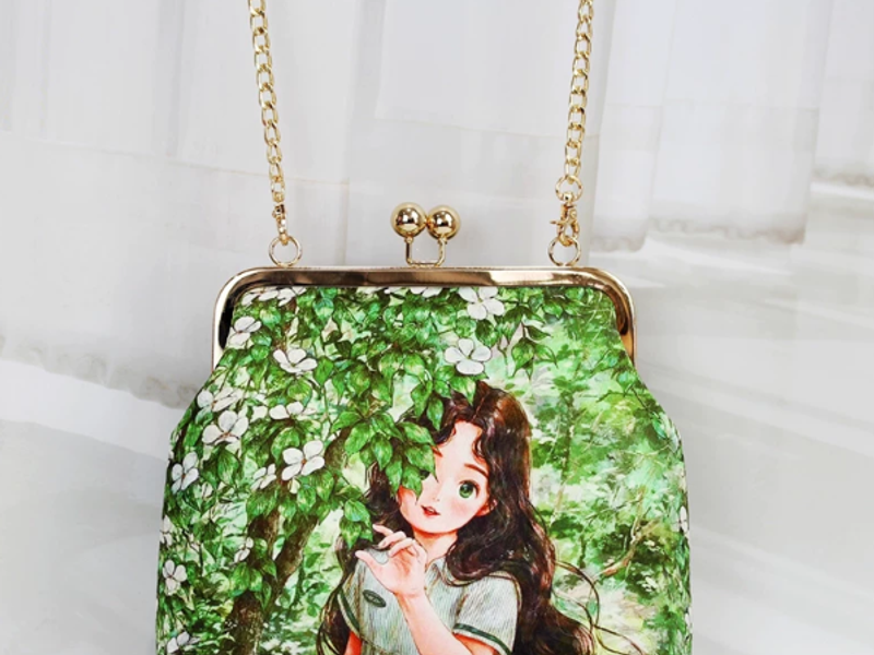 18cm Cartoon Girl Square Kiss-Lock Purse Kit — Whimsical Crossbody Bag with Flat Chain