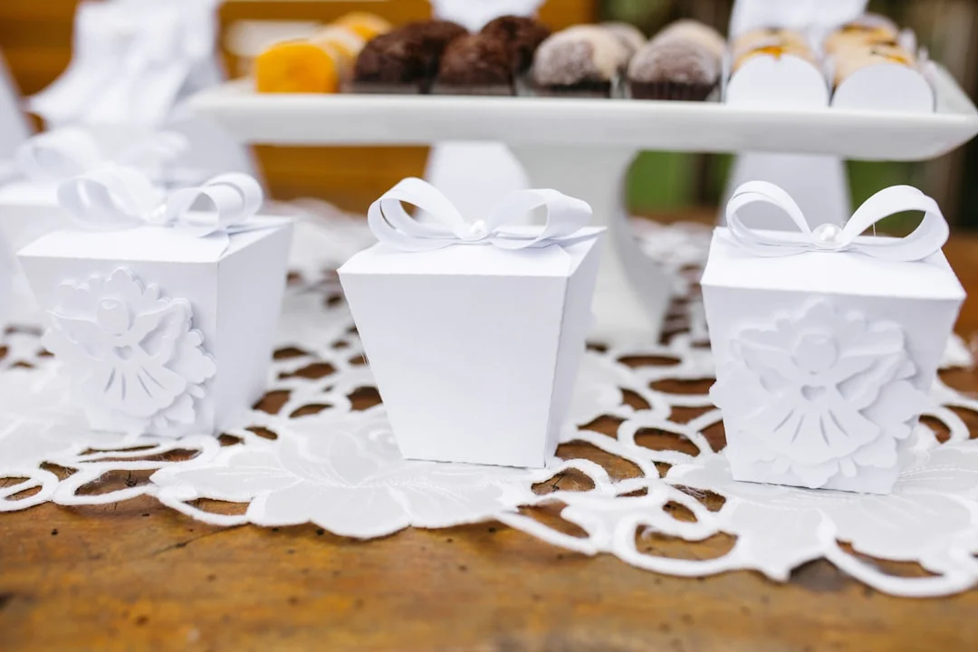 How to Package Wedding Favor Kits for Wholesale Distribution