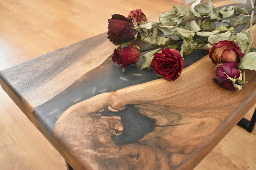What Materials Are Used in Premium Resin Art Kits